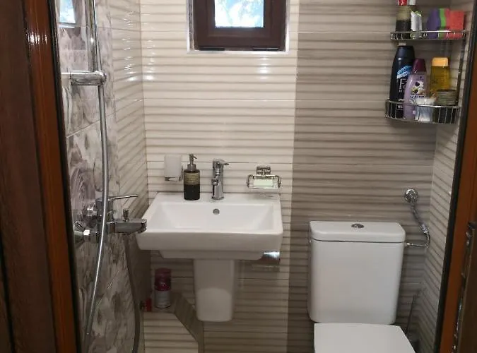 под ореха Villa *