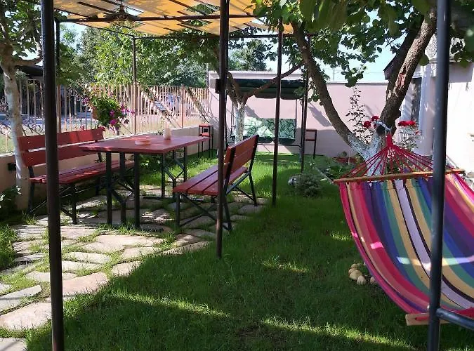 וילה под ореха